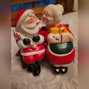 Charming Vintage Japan Santa and Mrs. Claus Holiday Salt & Pepper